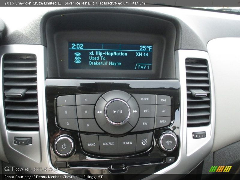 Silver Ice Metallic / Jet Black/Medium Titanium 2016 Chevrolet Cruze Limited LS