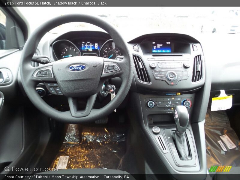 Shadow Black / Charcoal Black 2016 Ford Focus SE Hatch
