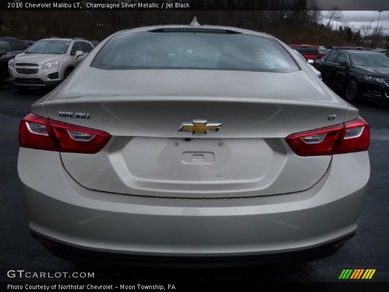 Champagne Silver Metallic / Jet Black 2016 Chevrolet Malibu LT