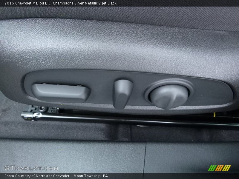 Champagne Silver Metallic / Jet Black 2016 Chevrolet Malibu LT