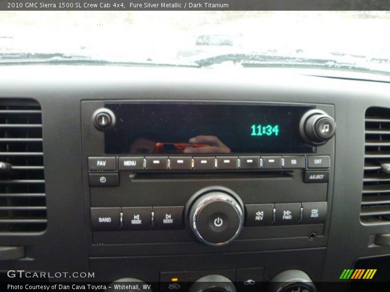 Pure Silver Metallic / Dark Titanium 2010 GMC Sierra 1500 SL Crew Cab 4x4