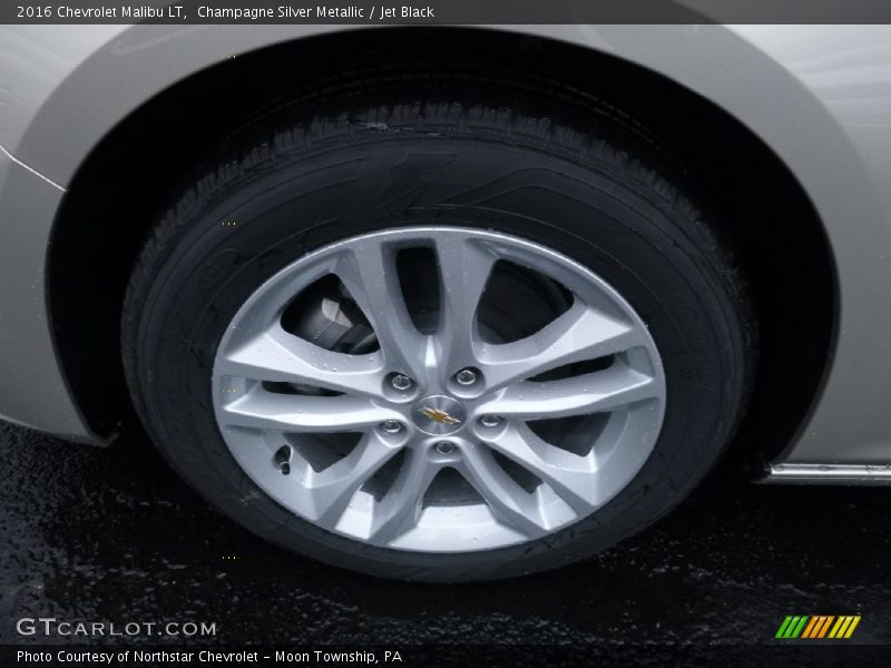Champagne Silver Metallic / Jet Black 2016 Chevrolet Malibu LT