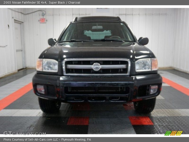 Super Black / Charcoal 2003 Nissan Pathfinder SE 4x4
