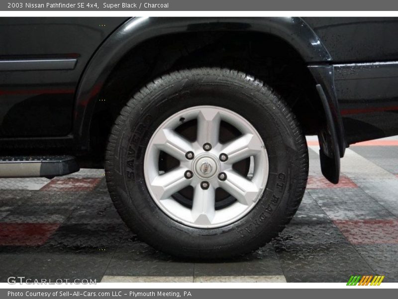 Super Black / Charcoal 2003 Nissan Pathfinder SE 4x4