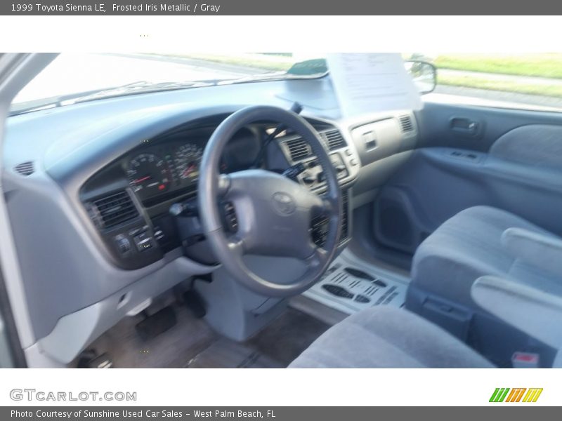 Frosted Iris Metallic / Gray 1999 Toyota Sienna LE