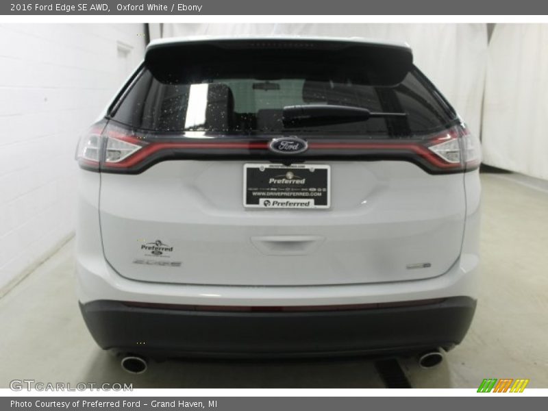 Oxford White / Ebony 2016 Ford Edge SE AWD