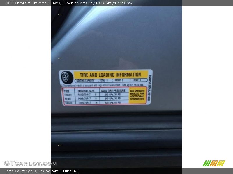 Silver Ice Metallic / Dark Gray/Light Gray 2010 Chevrolet Traverse LS AWD
