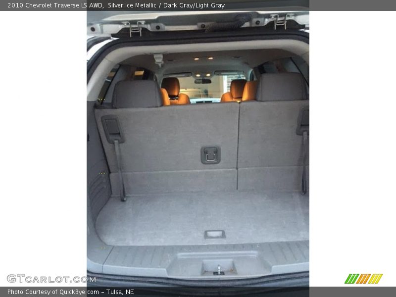Silver Ice Metallic / Dark Gray/Light Gray 2010 Chevrolet Traverse LS AWD