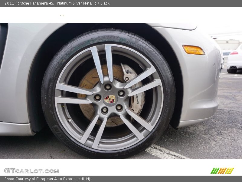 Platinum Silver Metallic / Black 2011 Porsche Panamera 4S