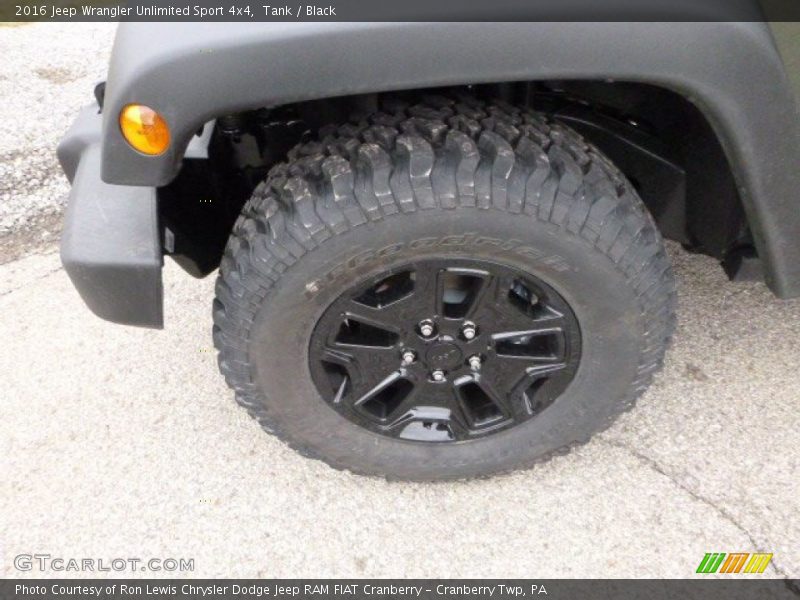 Tank / Black 2016 Jeep Wrangler Unlimited Sport 4x4