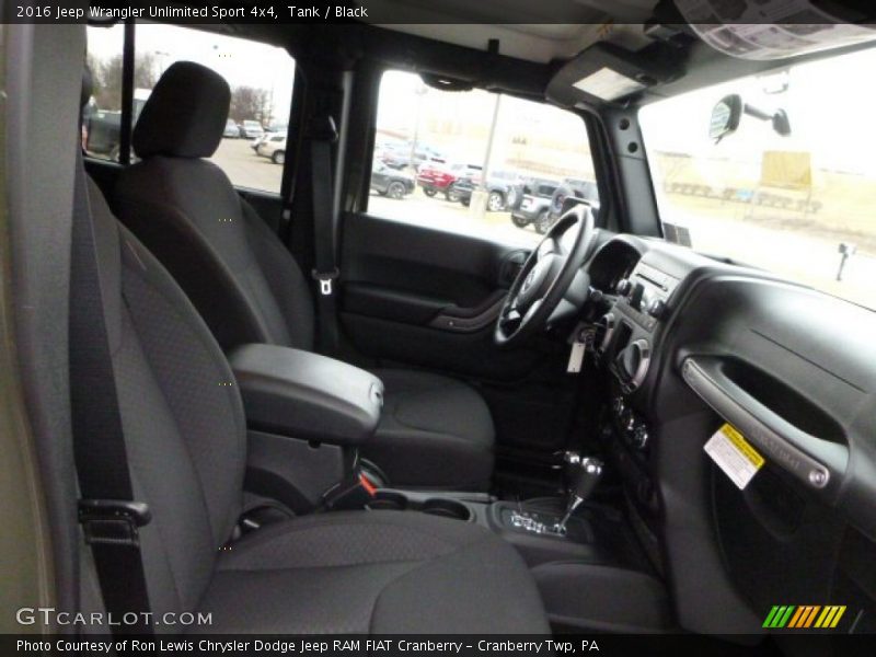 Tank / Black 2016 Jeep Wrangler Unlimited Sport 4x4