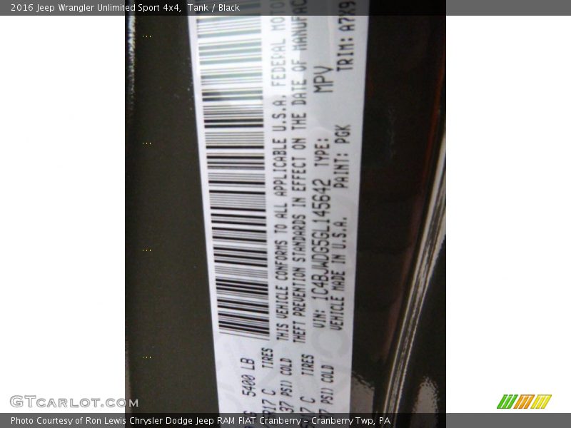 Tank / Black 2016 Jeep Wrangler Unlimited Sport 4x4