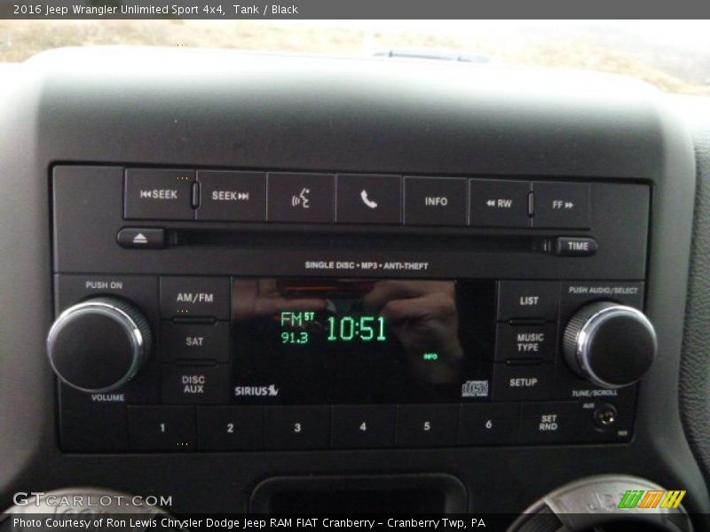 Tank / Black 2016 Jeep Wrangler Unlimited Sport 4x4