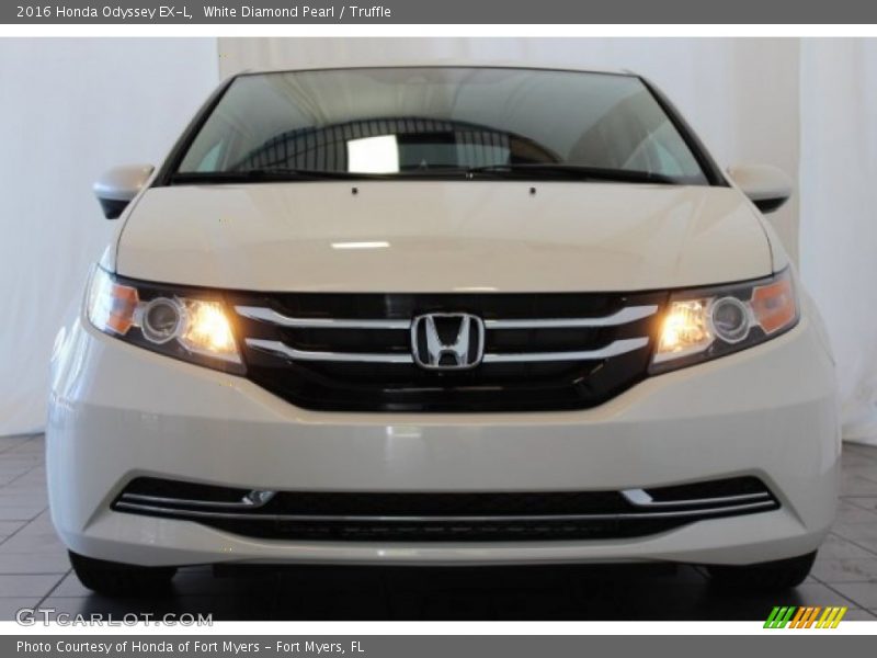 White Diamond Pearl / Truffle 2016 Honda Odyssey EX-L