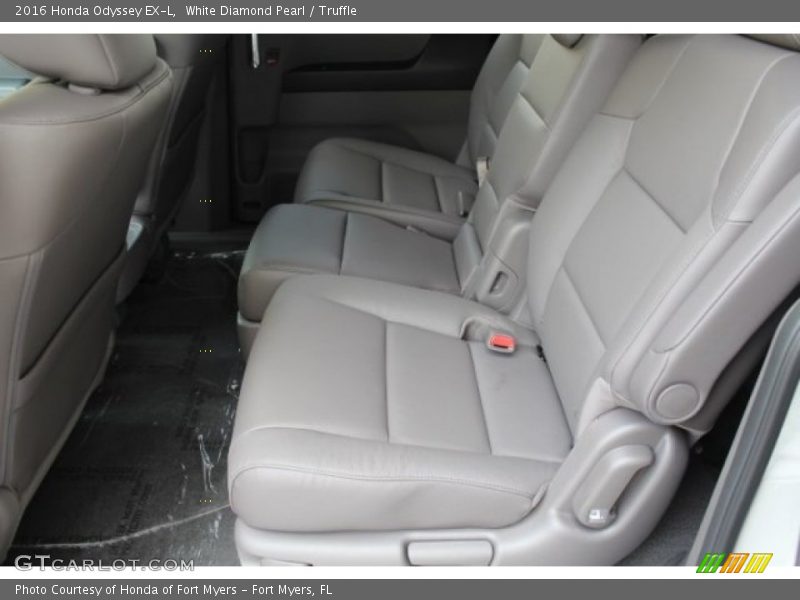 White Diamond Pearl / Truffle 2016 Honda Odyssey EX-L