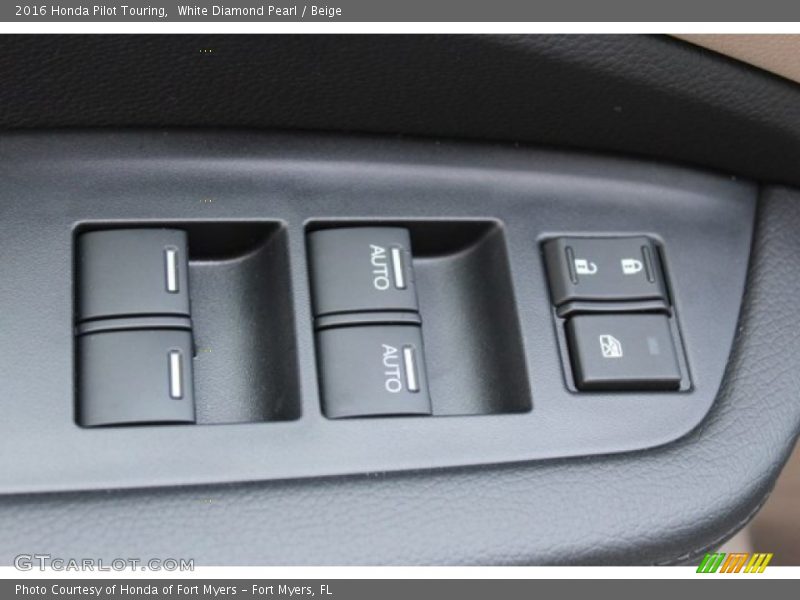 White Diamond Pearl / Beige 2016 Honda Pilot Touring