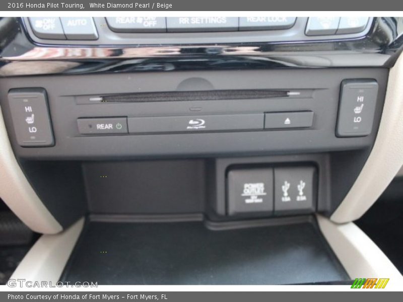 White Diamond Pearl / Beige 2016 Honda Pilot Touring