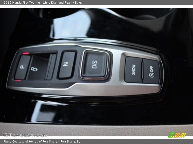 White Diamond Pearl / Beige 2016 Honda Pilot Touring