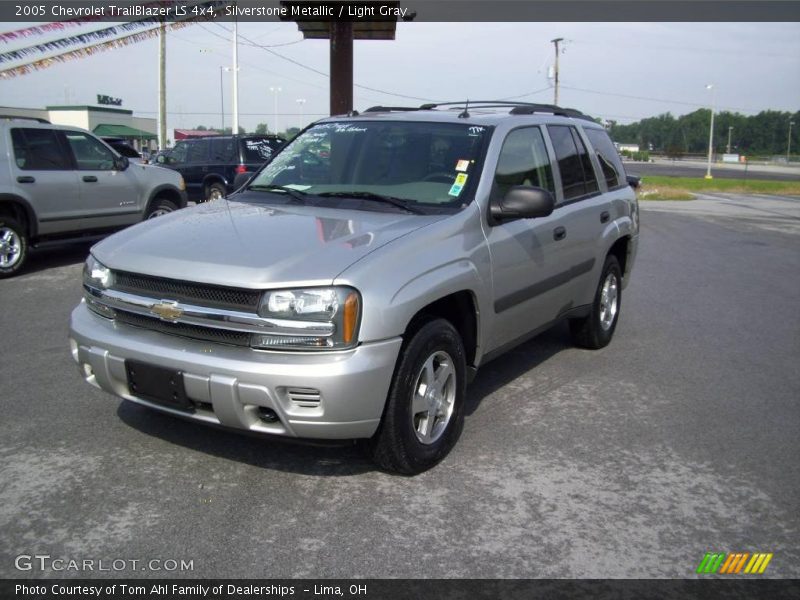 Silverstone Metallic / Light Gray 2005 Chevrolet TrailBlazer LS 4x4