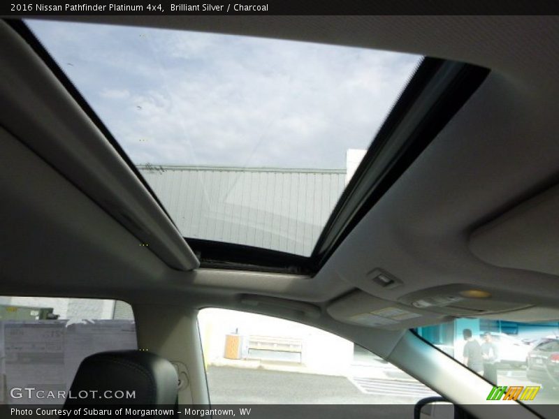 Sunroof of 2016 Pathfinder Platinum 4x4