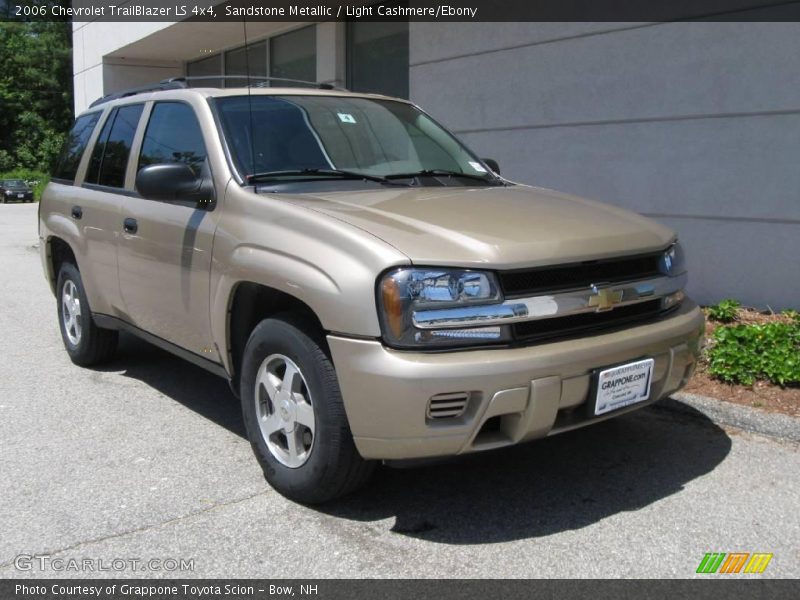 Sandstone Metallic / Light Cashmere/Ebony 2006 Chevrolet TrailBlazer LS 4x4