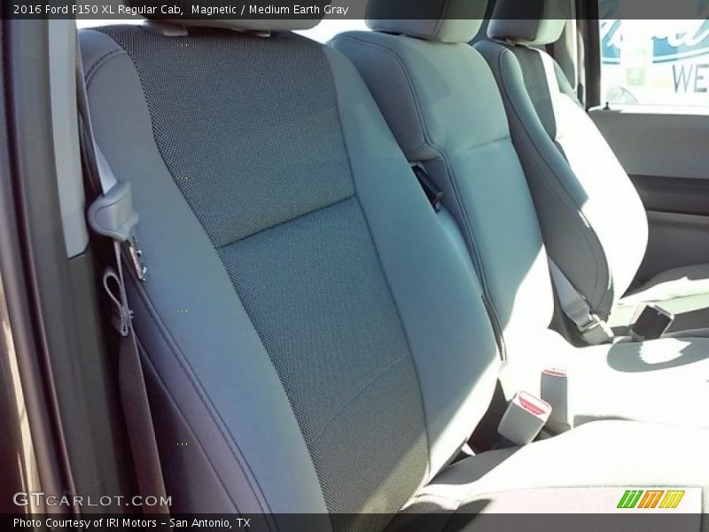 Magnetic / Medium Earth Gray 2016 Ford F150 XL Regular Cab