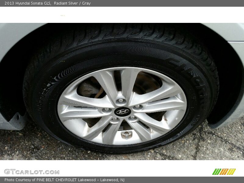 Radiant Silver / Gray 2013 Hyundai Sonata GLS