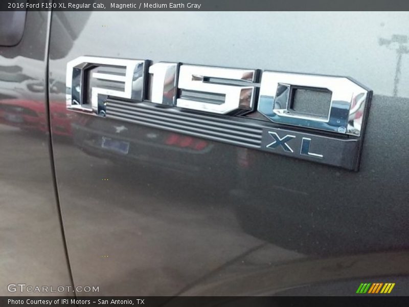 Magnetic / Medium Earth Gray 2016 Ford F150 XL Regular Cab