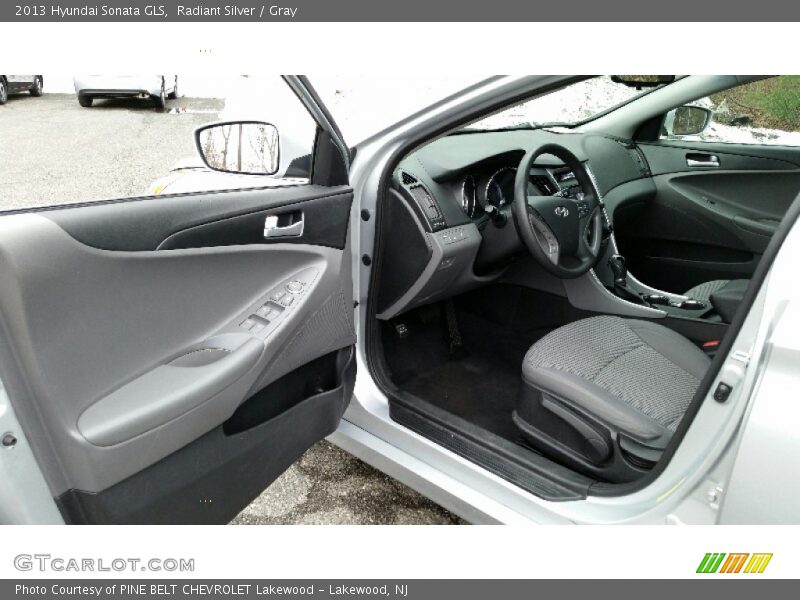 Radiant Silver / Gray 2013 Hyundai Sonata GLS
