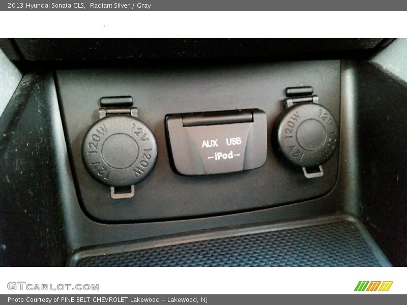 Radiant Silver / Gray 2013 Hyundai Sonata GLS