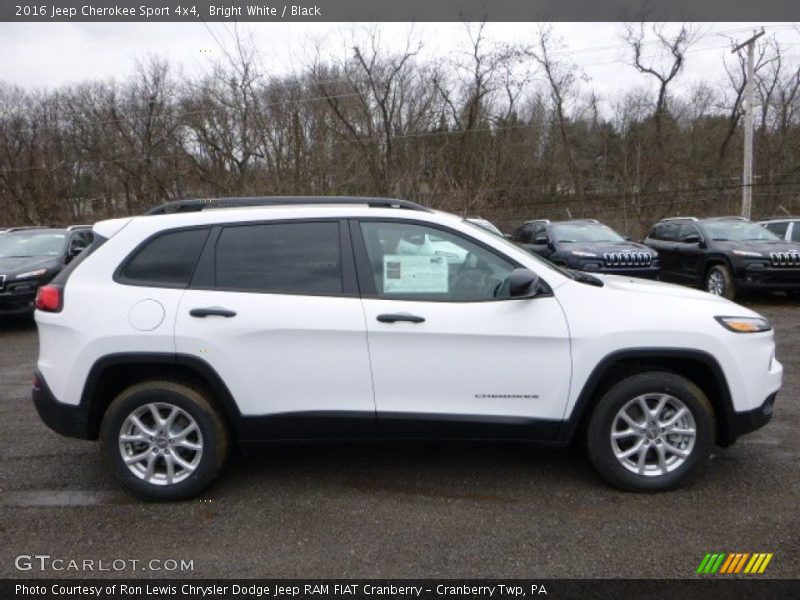 Bright White / Black 2016 Jeep Cherokee Sport 4x4
