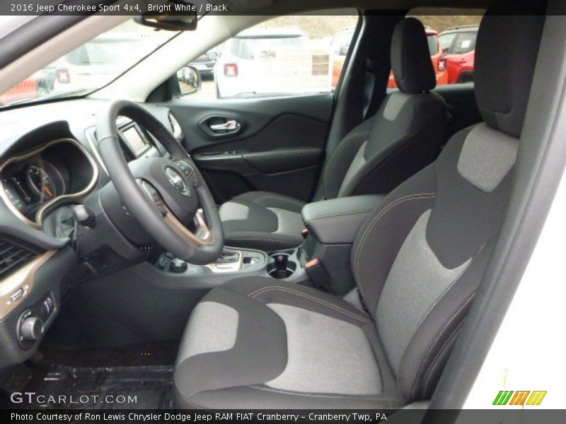 Bright White / Black 2016 Jeep Cherokee Sport 4x4