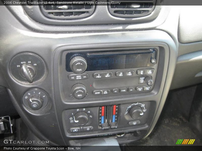 Sandstone Metallic / Light Cashmere/Ebony 2006 Chevrolet TrailBlazer LS 4x4