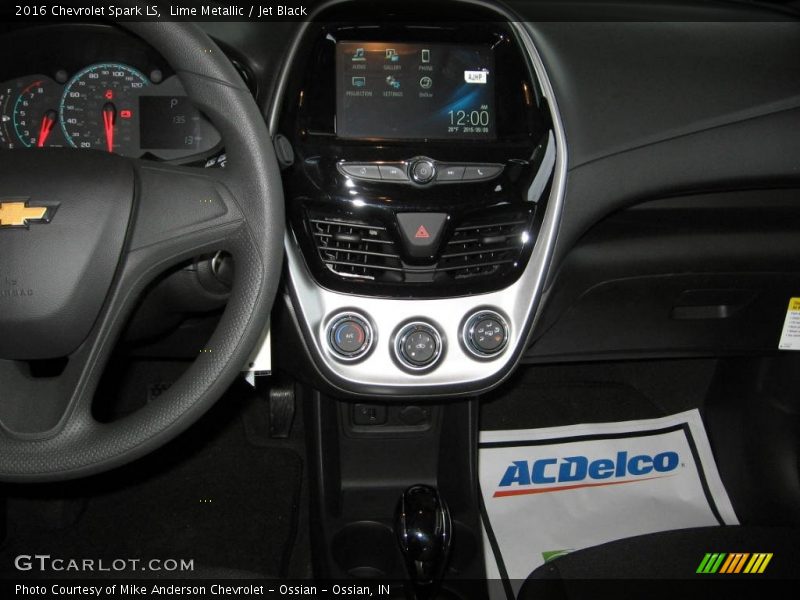 Lime Metallic / Jet Black 2016 Chevrolet Spark LS