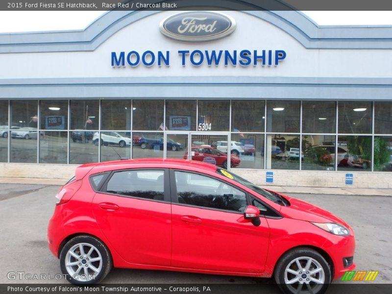 Race Red / Charcoal Black 2015 Ford Fiesta SE Hatchback