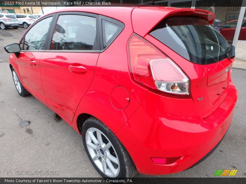 Race Red / Charcoal Black 2015 Ford Fiesta SE Hatchback