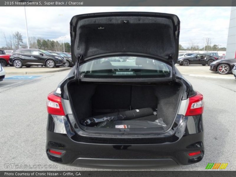  2016 Sentra S Trunk
