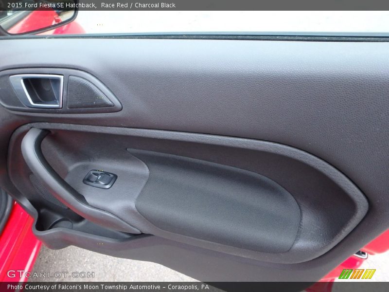 Race Red / Charcoal Black 2015 Ford Fiesta SE Hatchback