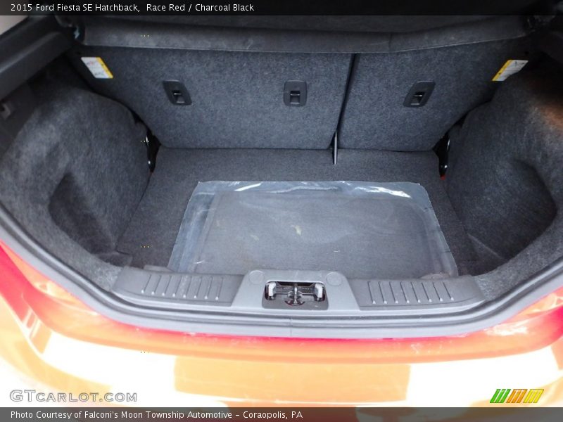 Race Red / Charcoal Black 2015 Ford Fiesta SE Hatchback