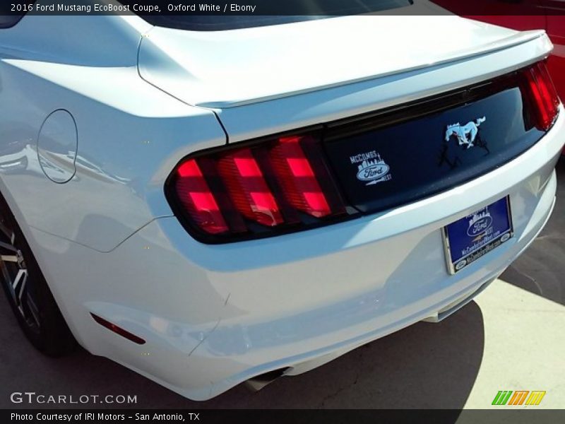 Oxford White / Ebony 2016 Ford Mustang EcoBoost Coupe