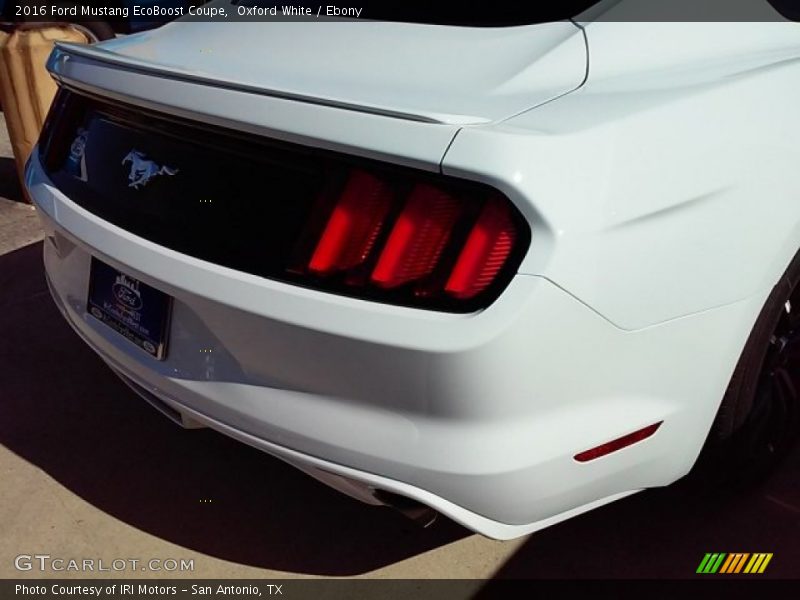 Oxford White / Ebony 2016 Ford Mustang EcoBoost Coupe