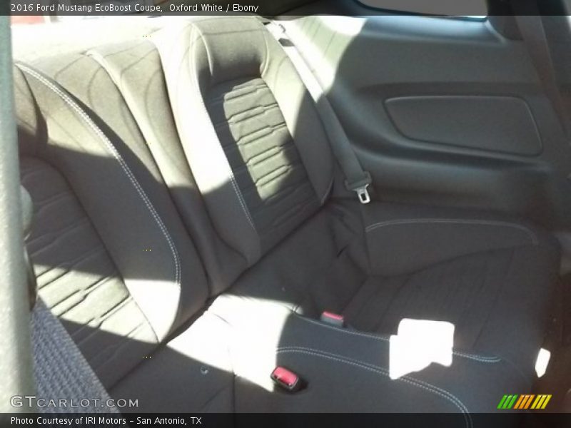 Oxford White / Ebony 2016 Ford Mustang EcoBoost Coupe