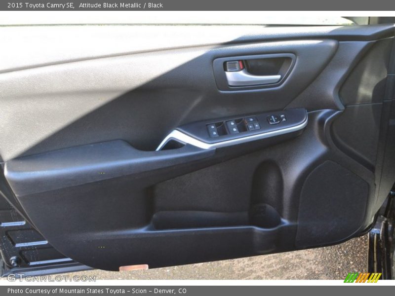 Attitude Black Metallic / Black 2015 Toyota Camry SE