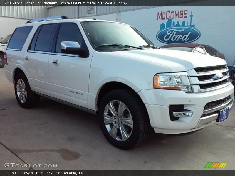White Platinum Metallic Tricoat / Ebony 2016 Ford Expedition Platinum