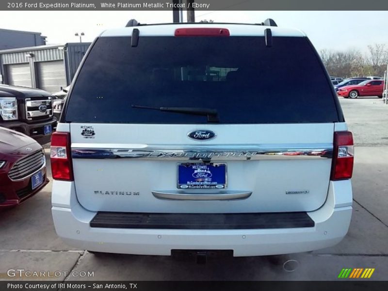 White Platinum Metallic Tricoat / Ebony 2016 Ford Expedition Platinum