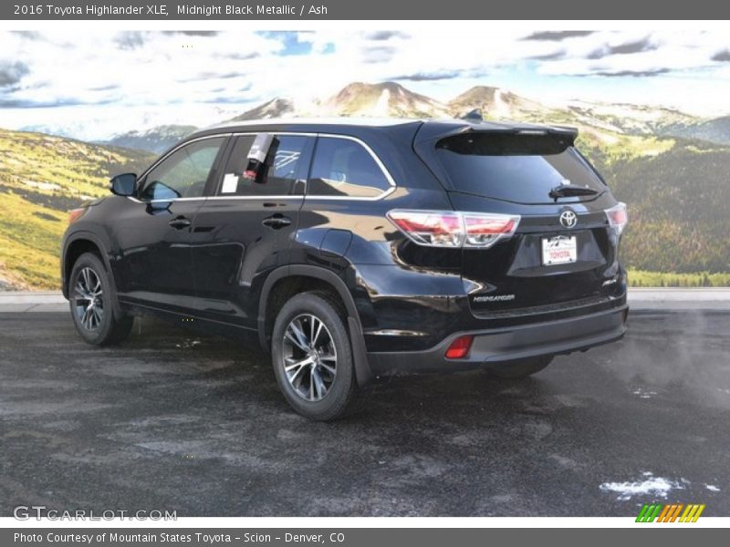 Midnight Black Metallic / Ash 2016 Toyota Highlander XLE