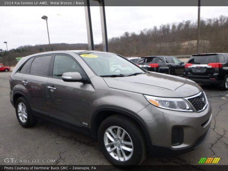 Front 3/4 View of 2014 Sorento LX AWD
