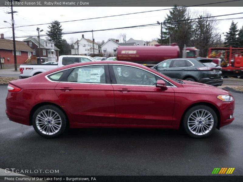 Ruby Red Metallic / Dune 2016 Ford Fusion SE