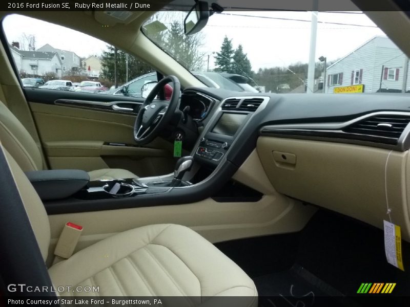 Ruby Red Metallic / Dune 2016 Ford Fusion SE