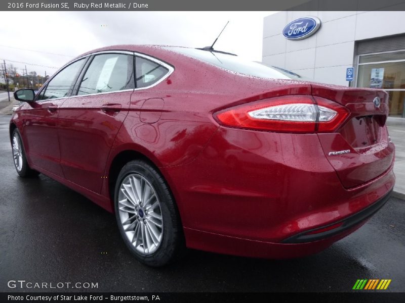 Ruby Red Metallic / Dune 2016 Ford Fusion SE
